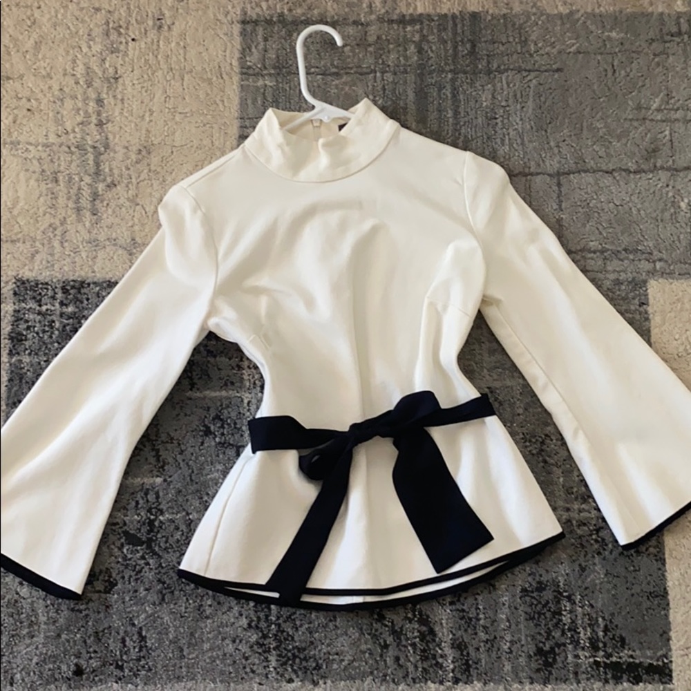 Vince Camuto top